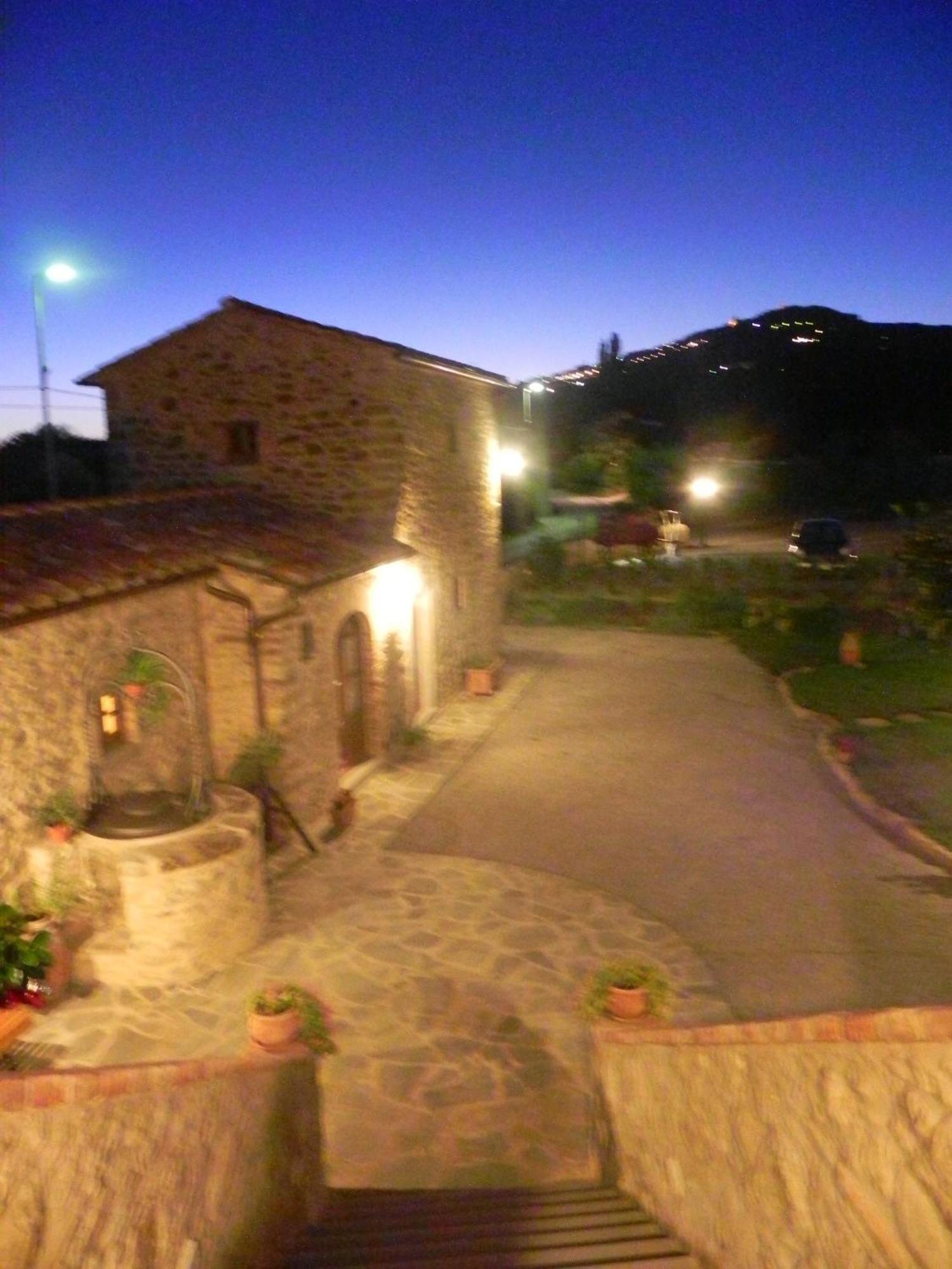 Casale L'Antico Carro Bed & Breakfast Cortona Bagian luar foto