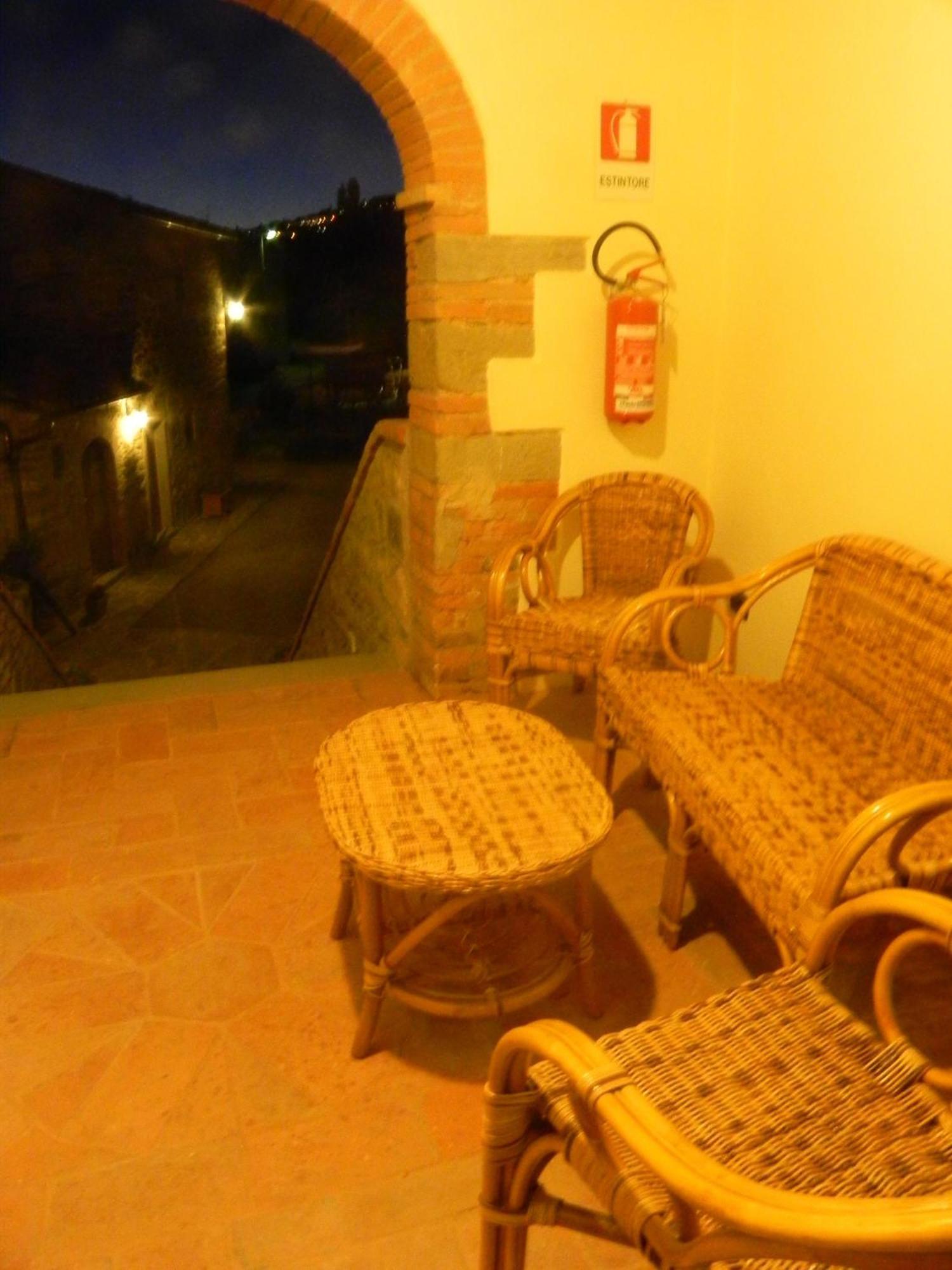Casale L'Antico Carro Bed & Breakfast Cortona Bagian luar foto